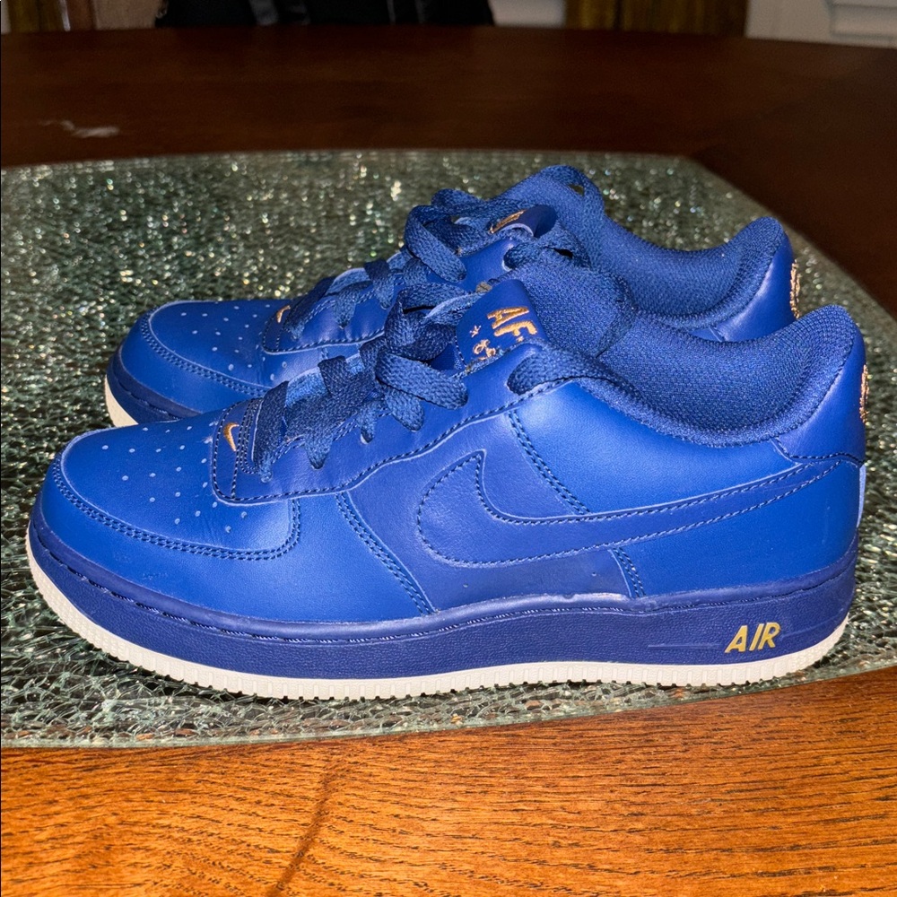 Nike Air Force One - Picture 3 of 9